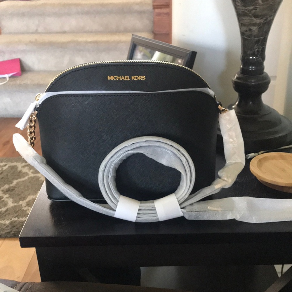 Micheal Kors Jet Set Travel purse